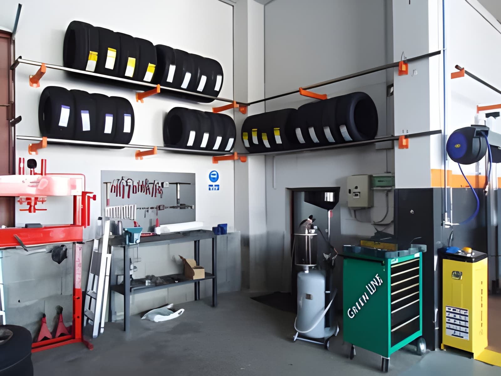 Mecánicos de vehículos en Mos